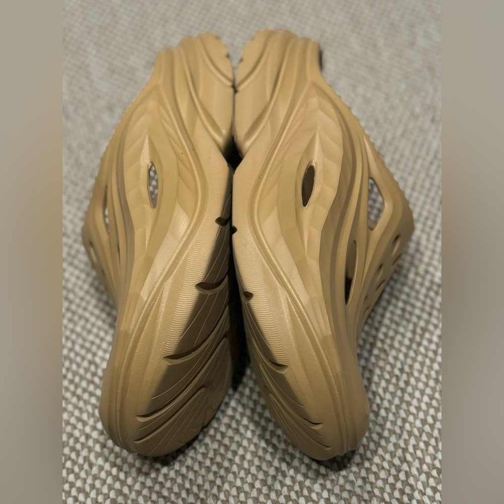 HOKA ONE ONE Ora Recovery Mules - Picture 14 of 16